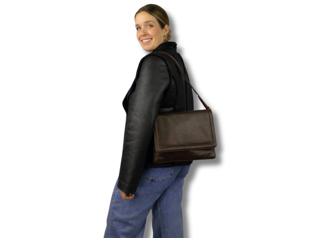 Donkerbruine Leren Schoudertas Dames – Amber | Just Lioné - Lioné - Lioné