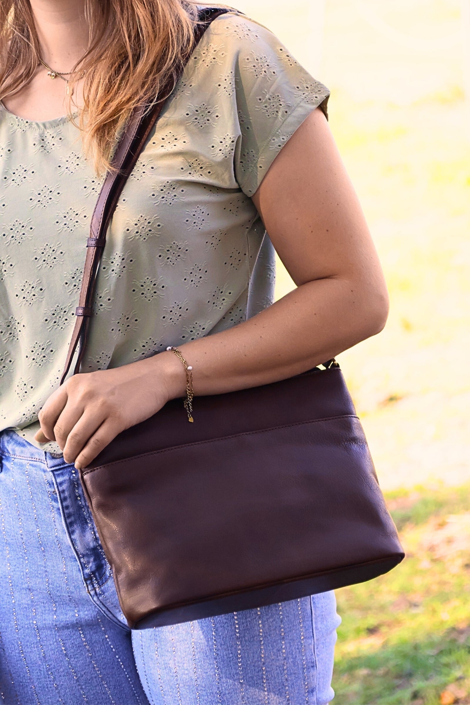 Leren Schoudertas Donker Bruin Ella - Lioné - Lioné