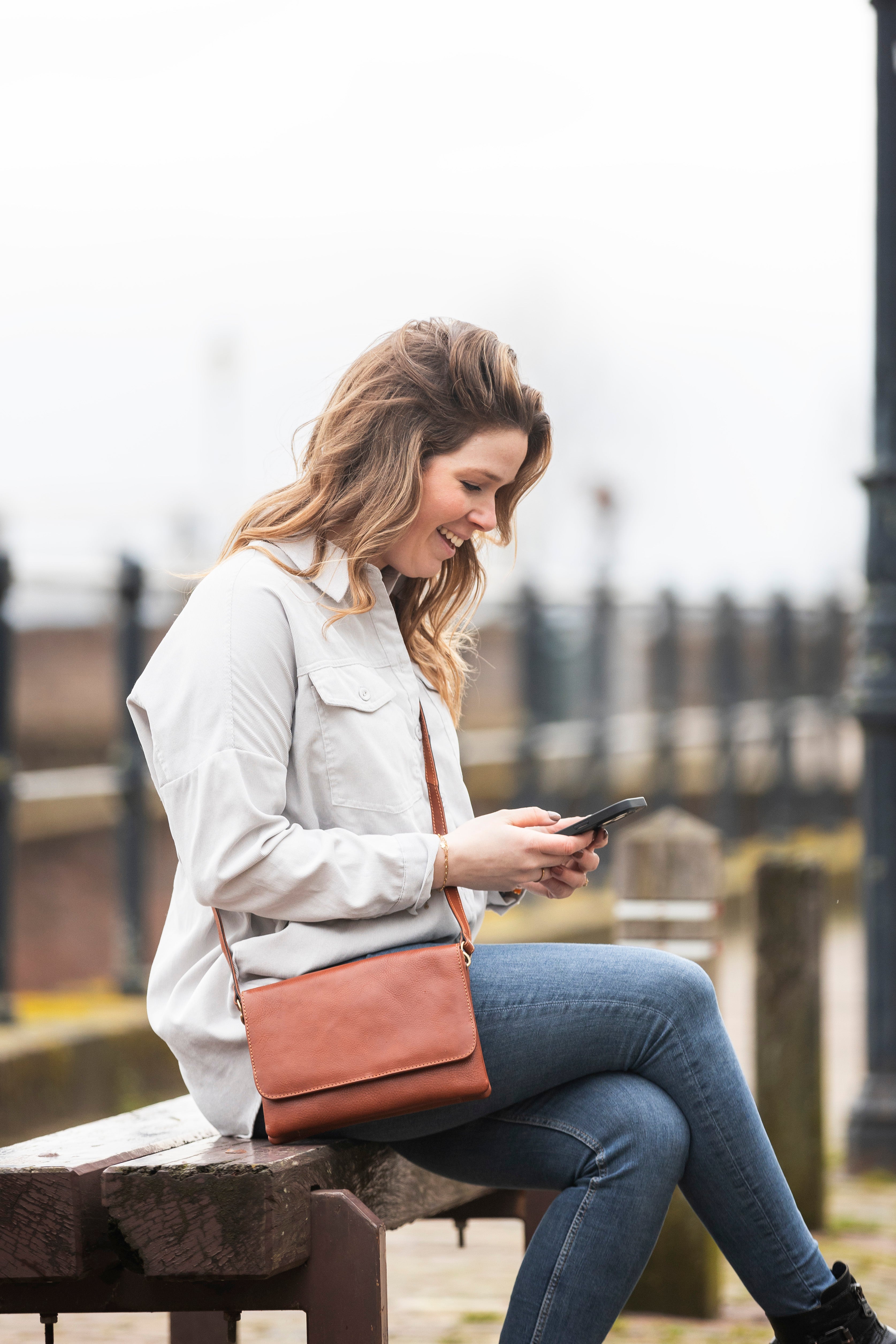Cognac Leren Schoudertas Dames – Britt | Just Lioné - Lioné - Lioné